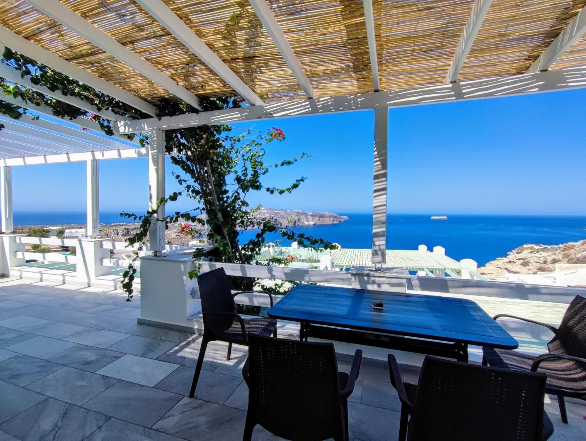 The Cliff Reflections - Adults Only Apartment Megalochori  Exterior photo